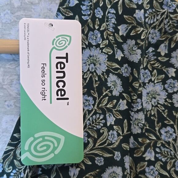 Lands End Modal Floral Dress Front Twist Size Small Tradwife Modest Knee Length - Picture 5 of 11